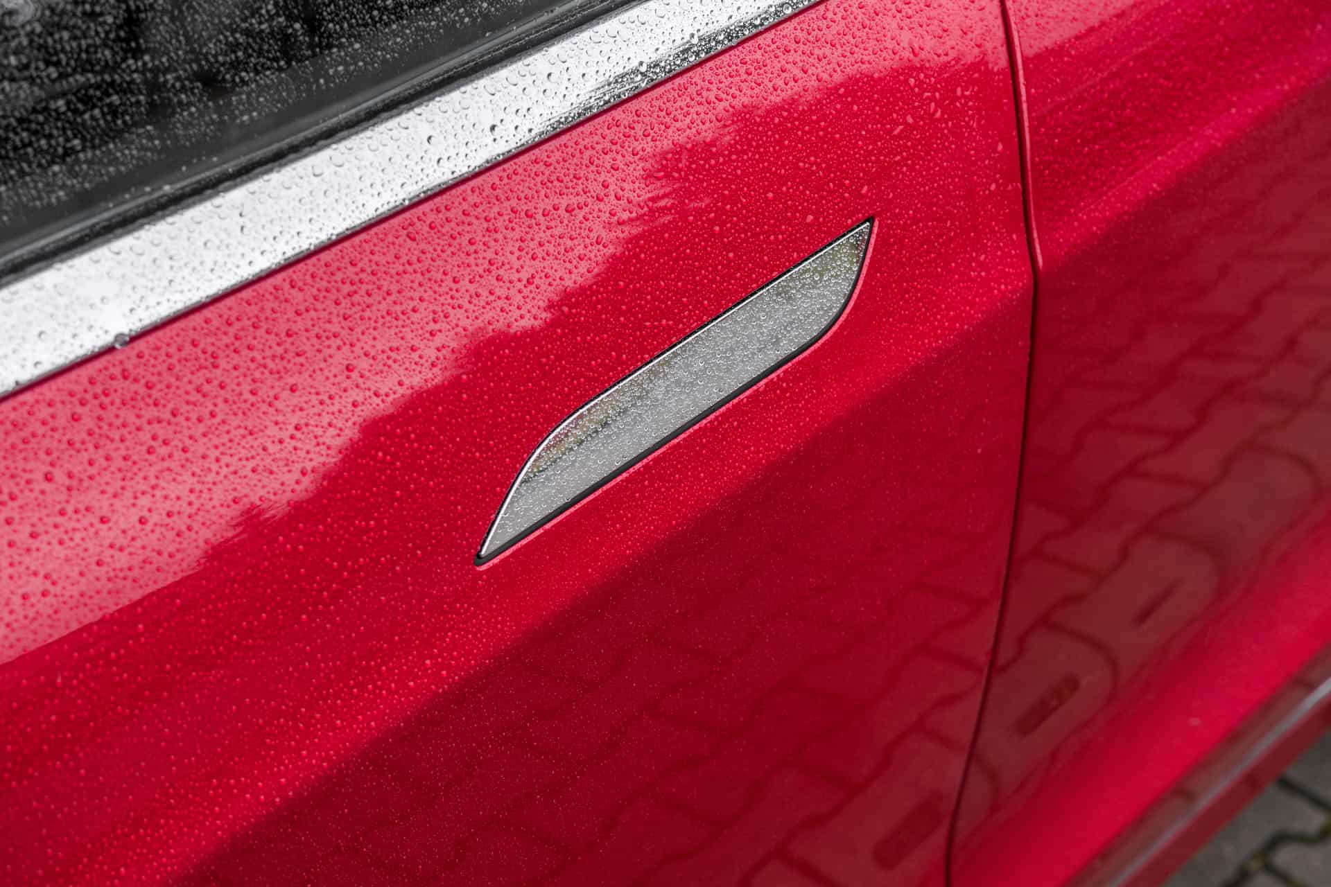 tesla model s klamka schowana