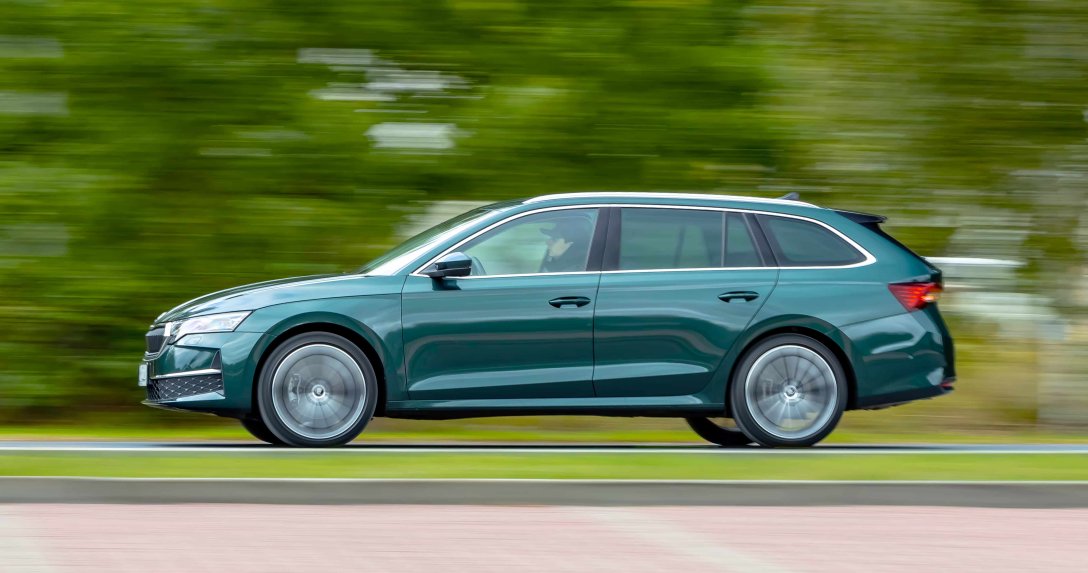 Skoda Octavia – bok