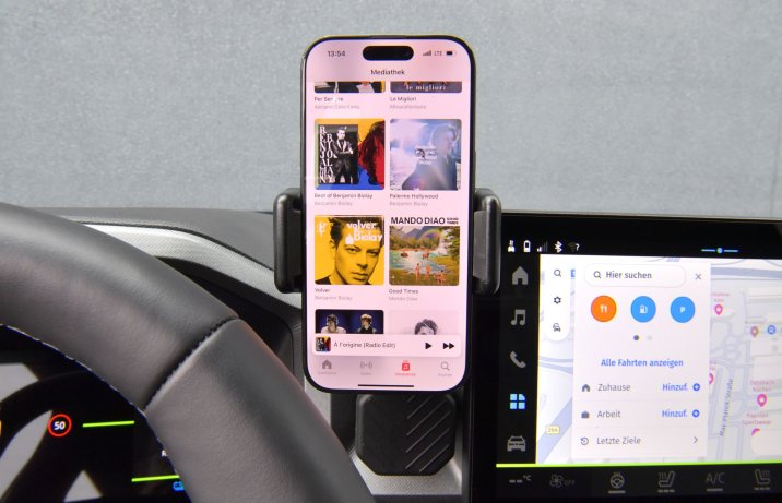 Dacia Bigster - uchwyt na telefon