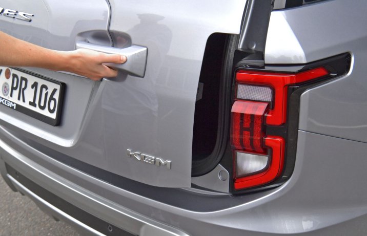 KGM Torres - drzwi bagażnika