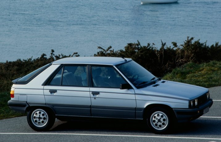 Renault 11 TSE Electronic – bok