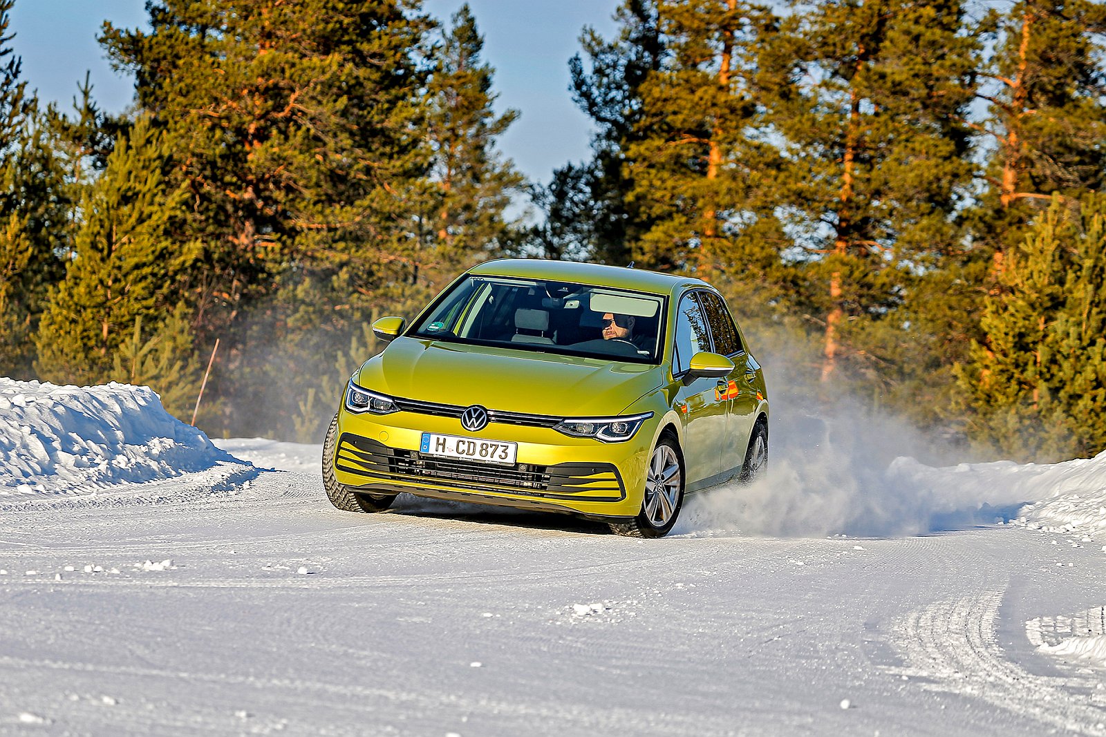 test opon zimowych 2025 - jazda po torze na czas