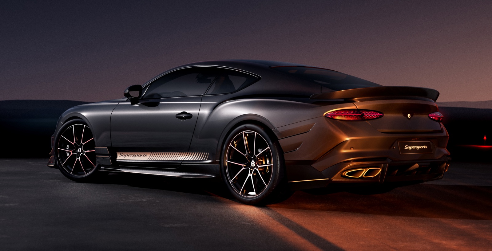 Bentley-Supersports-tyl