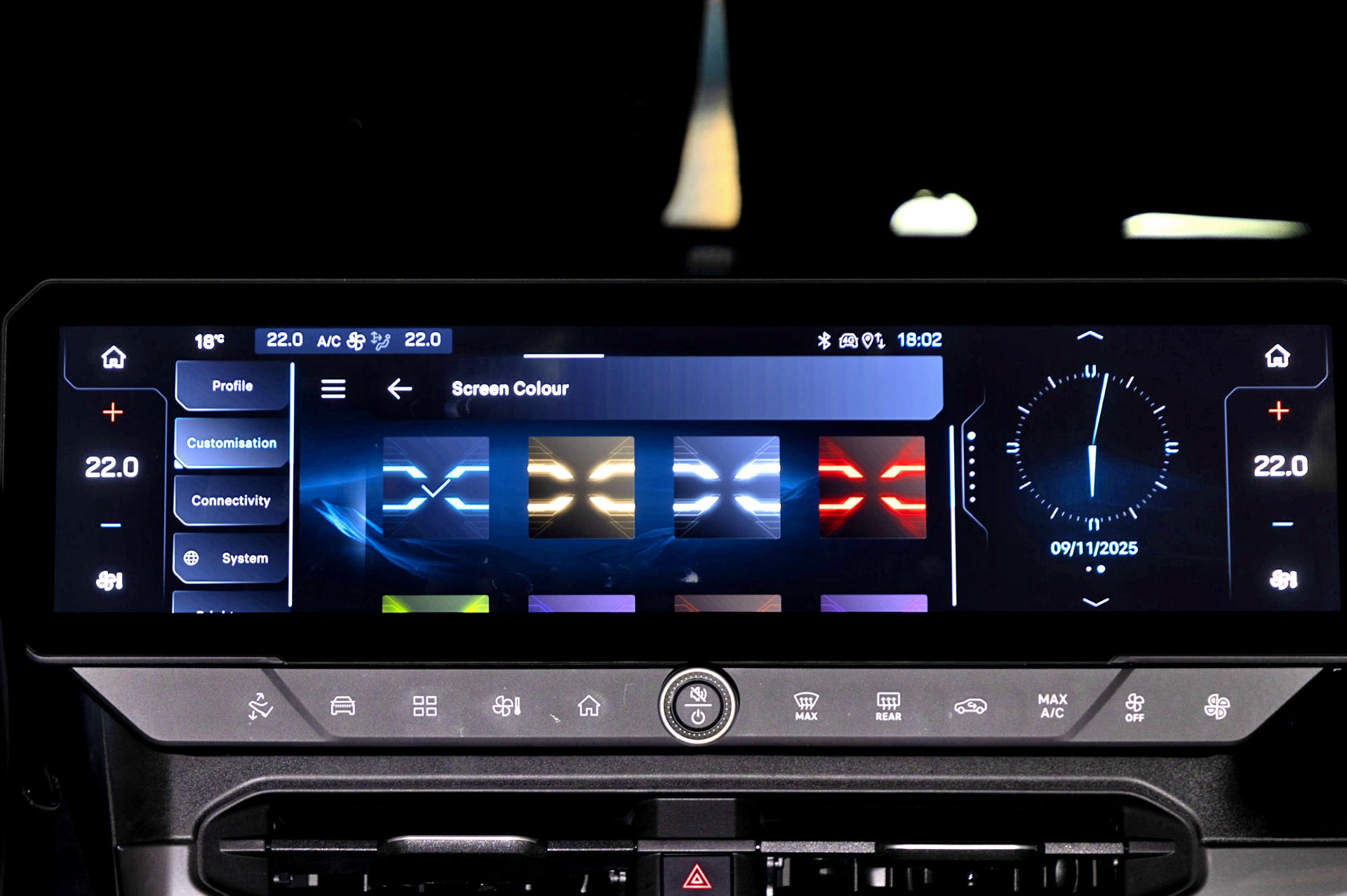 Jeep Compass 2025 wyświetlacz centralny