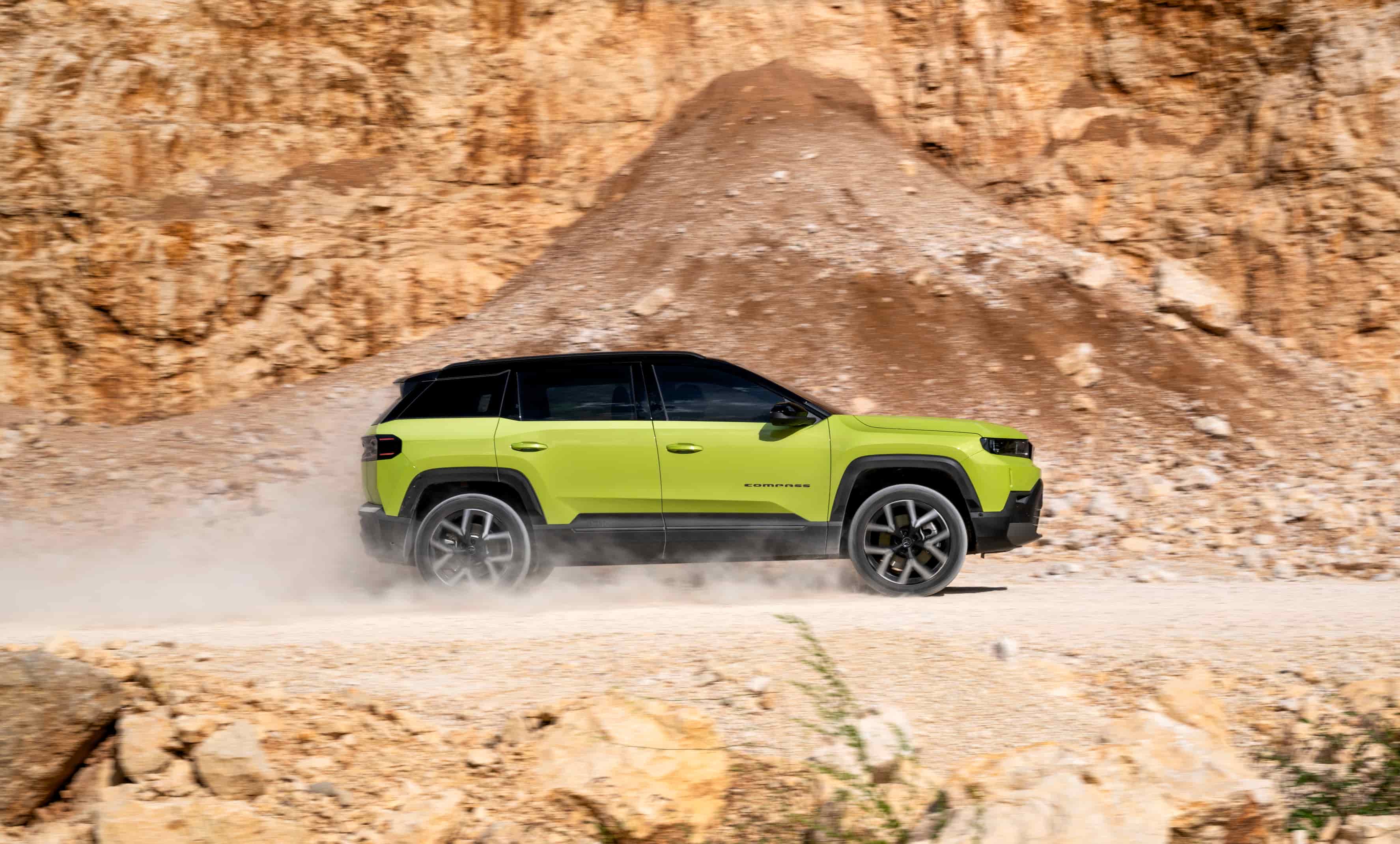 Jeep Compass 2025 bok