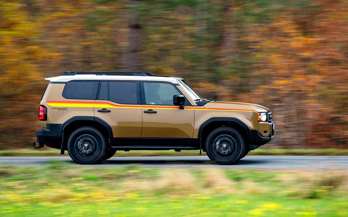 Toyota Land Cruiser w rok przejechała 177 000 km. W tym czasie 22 razy otrzymała nowy olej silnikowy