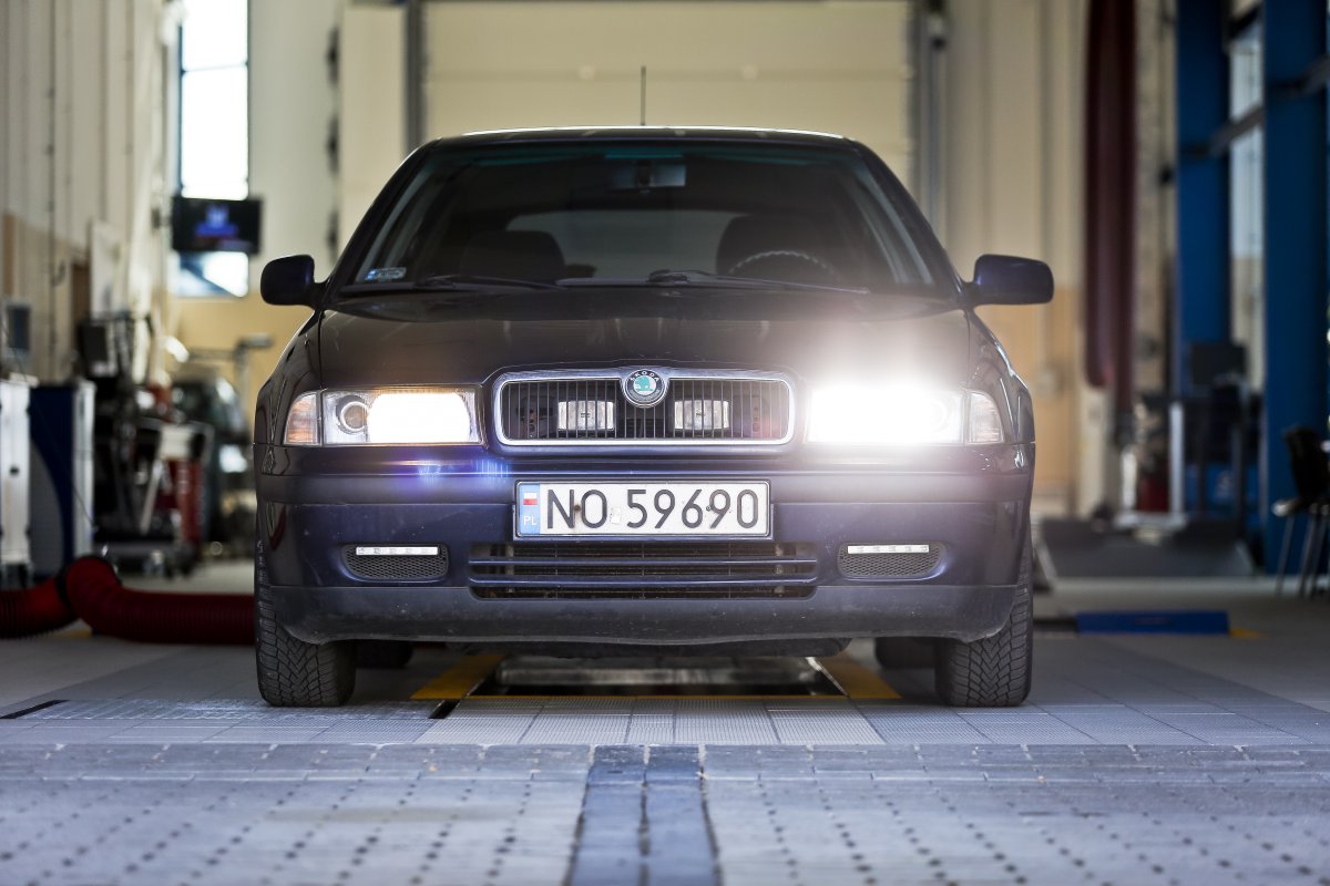 Sposoby na poprawę oświetlenia w samochodzie