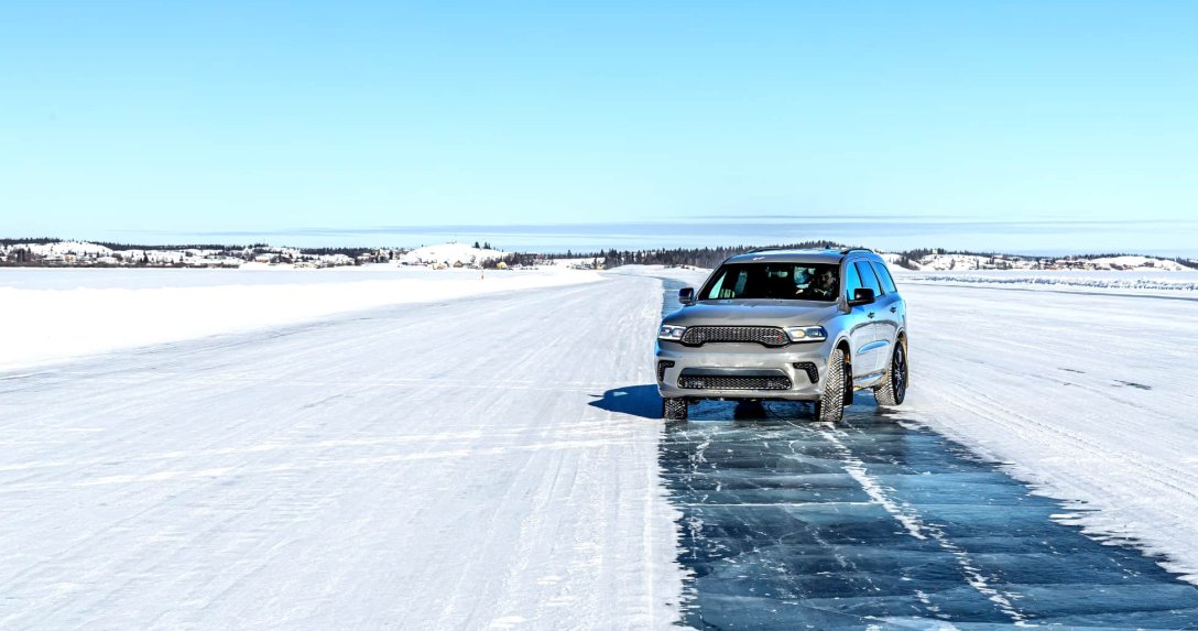 Dodge Durango 3.5 V6 zimą w Kanadzie