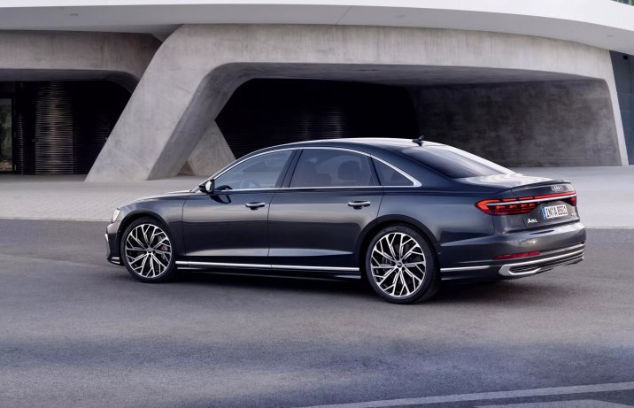 Audi A8 (2024) – tył