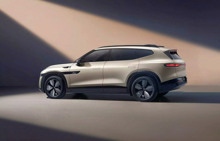 Volkswagen ID. Unyx 08