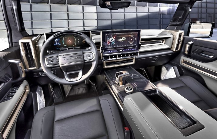 GMC Hummer EV wnętrze