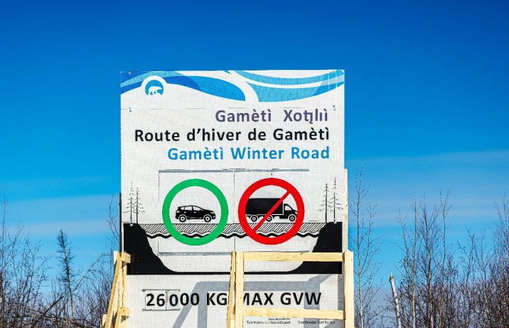 Znak drogowy w kanadzie