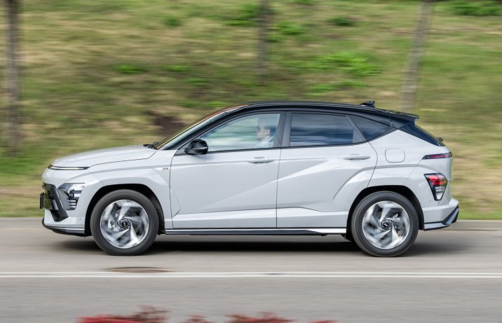 Hyundai Kona - bok