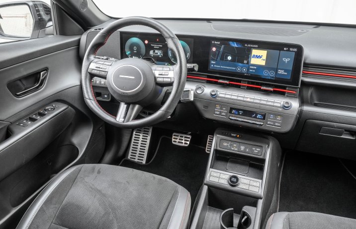 Hyundai Kona - kokpit