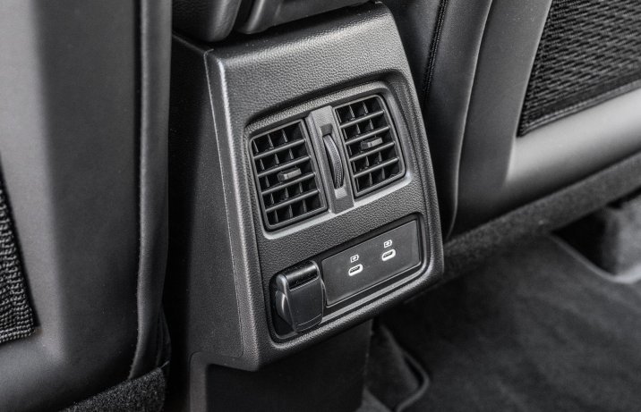 Renault Symbioz - tył konsoli