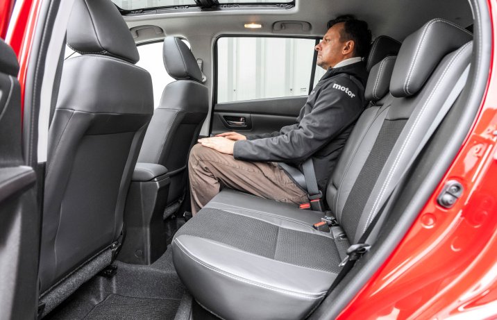 Suzuki S-Cross - kanapa