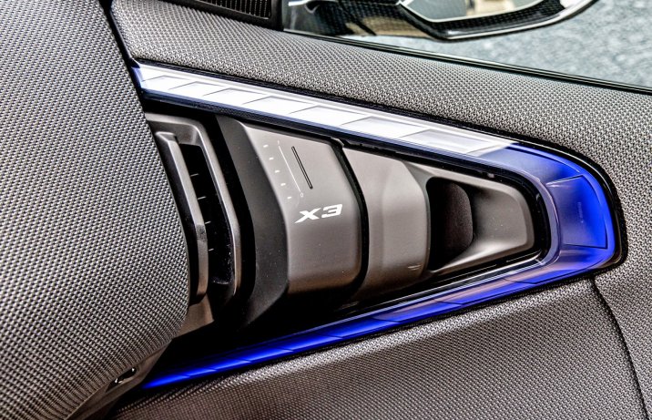 BMW X3 M50 xDrive (2025) – test – klamka