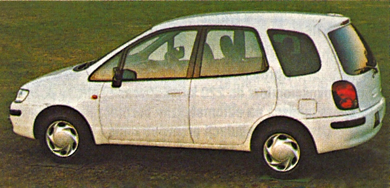 toyota-spacio-1997-bok-i-tyl