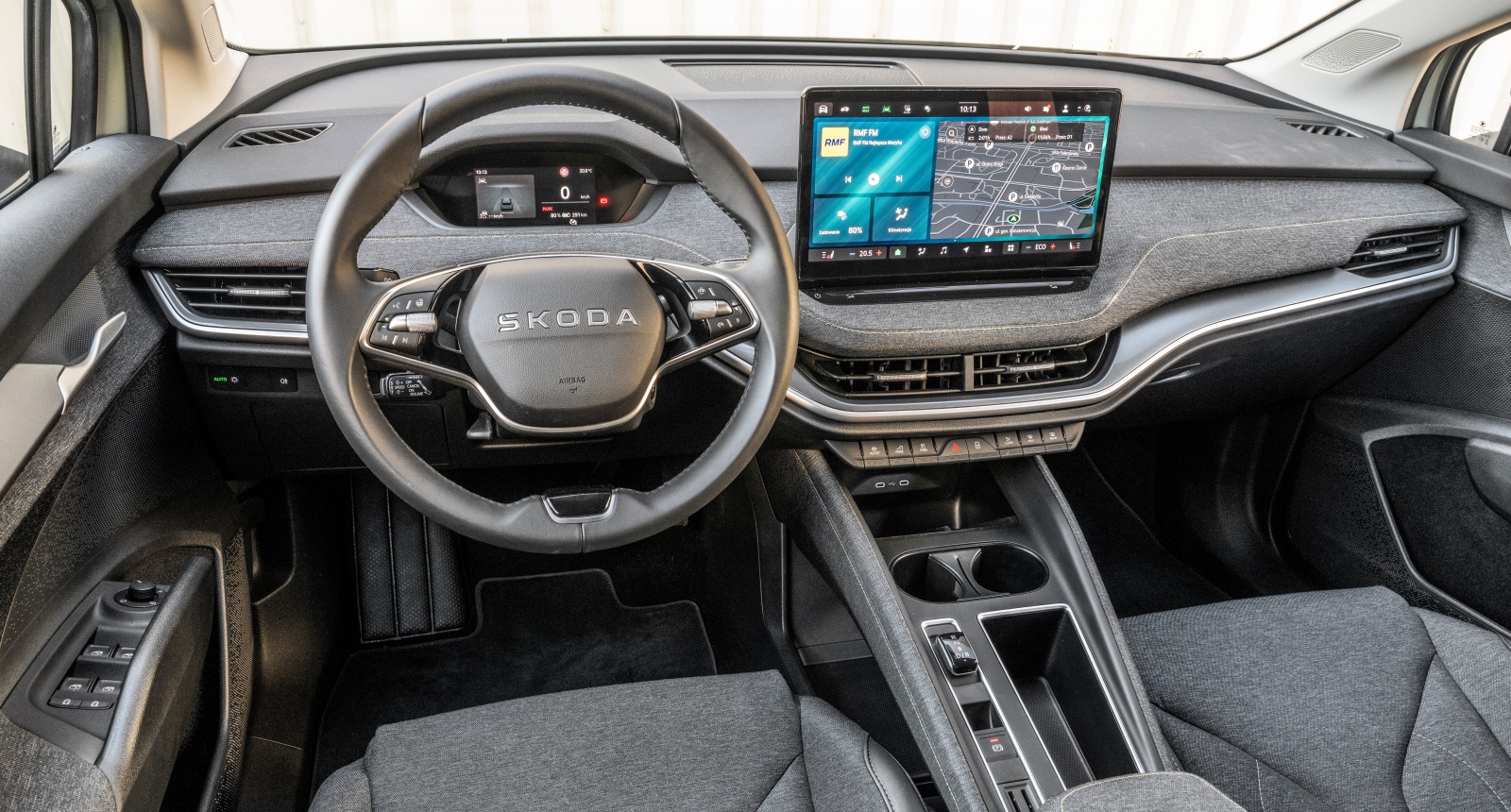 skoda-elroq-deska-rozdzielcza