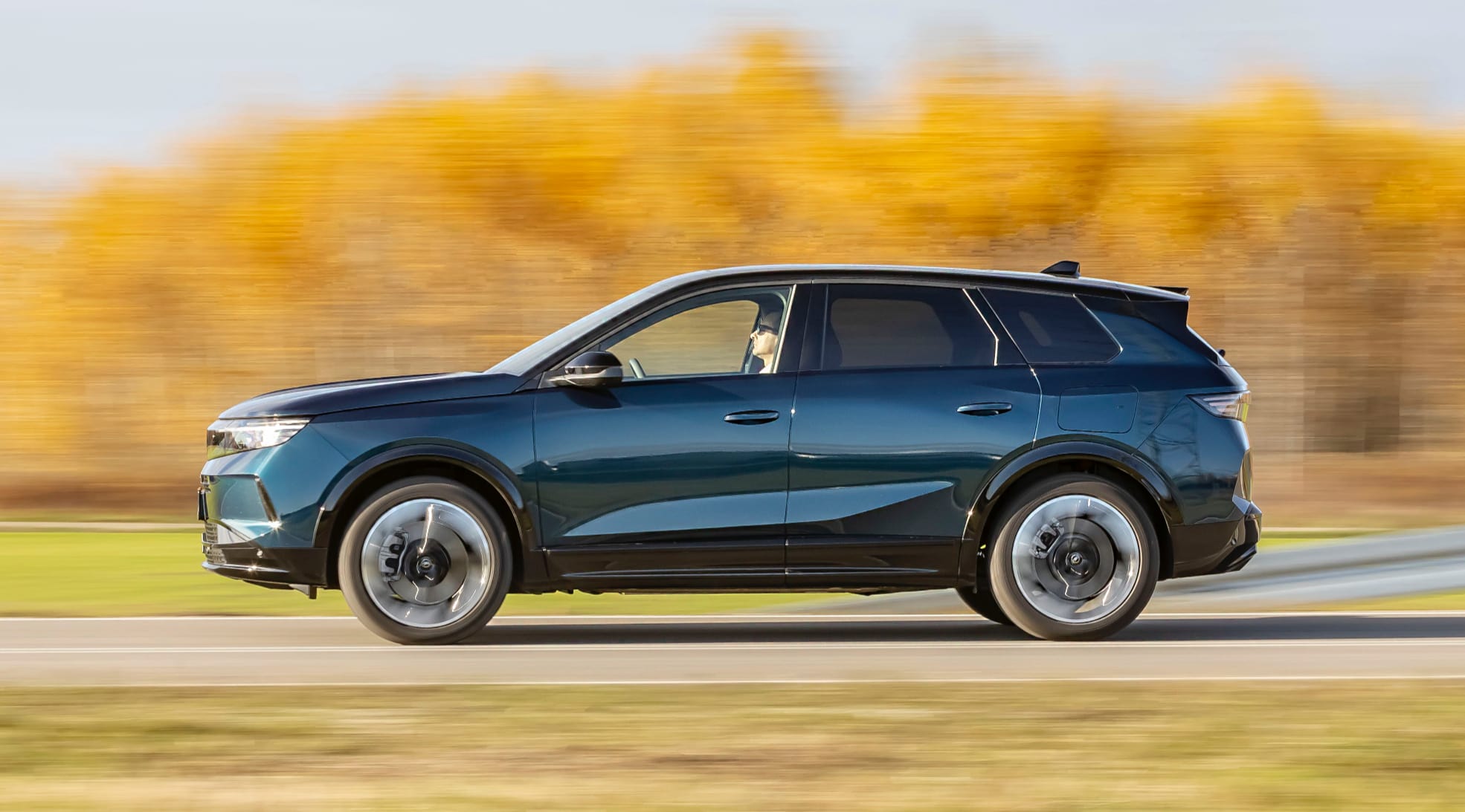 Opel Grandland-II-2025-1.6-Plug-in-Hybrid-eDC7-GS-bok