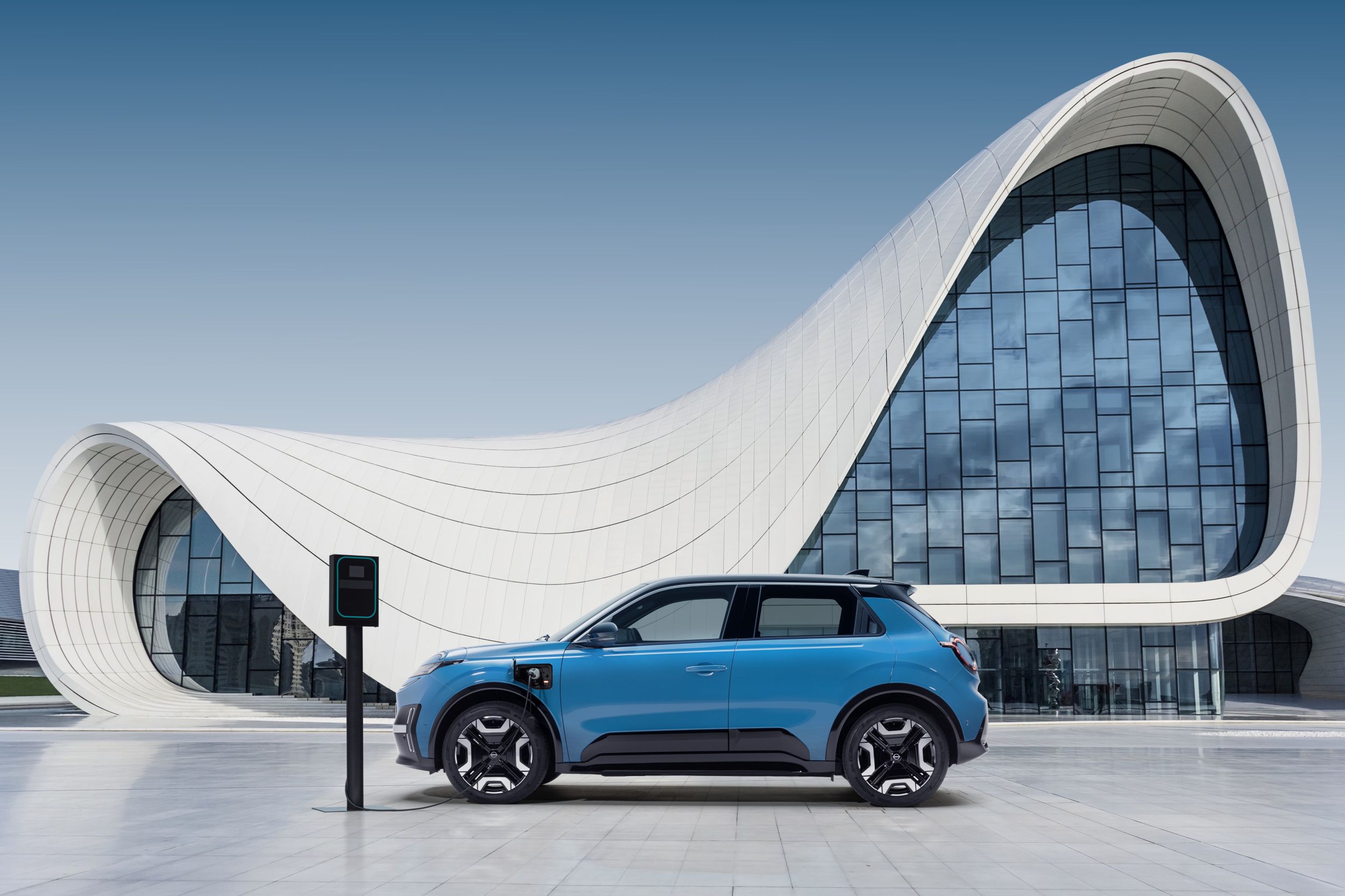 Nissan Micra - ladowanie