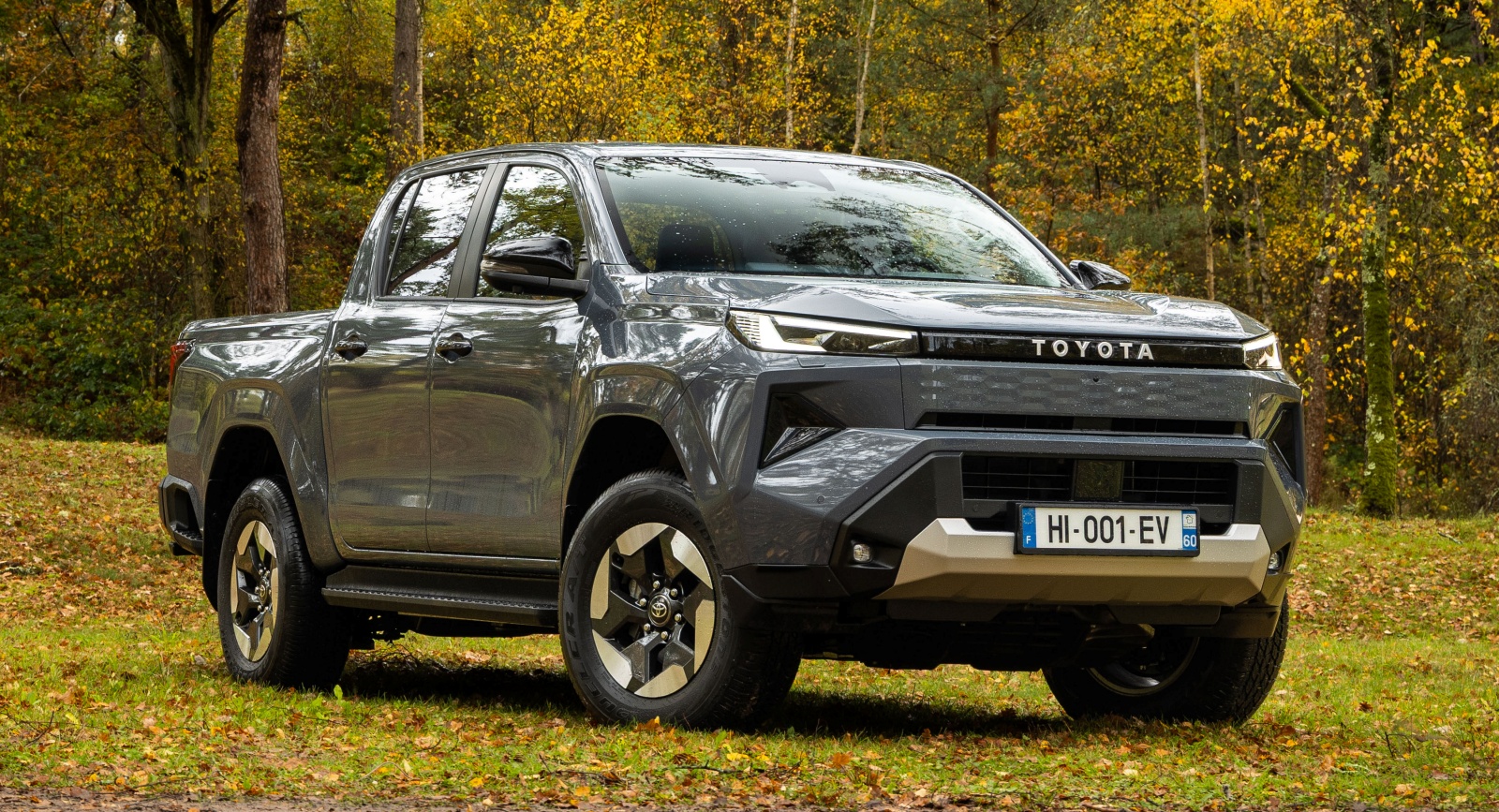 toyota-hilux-bev-przod-1