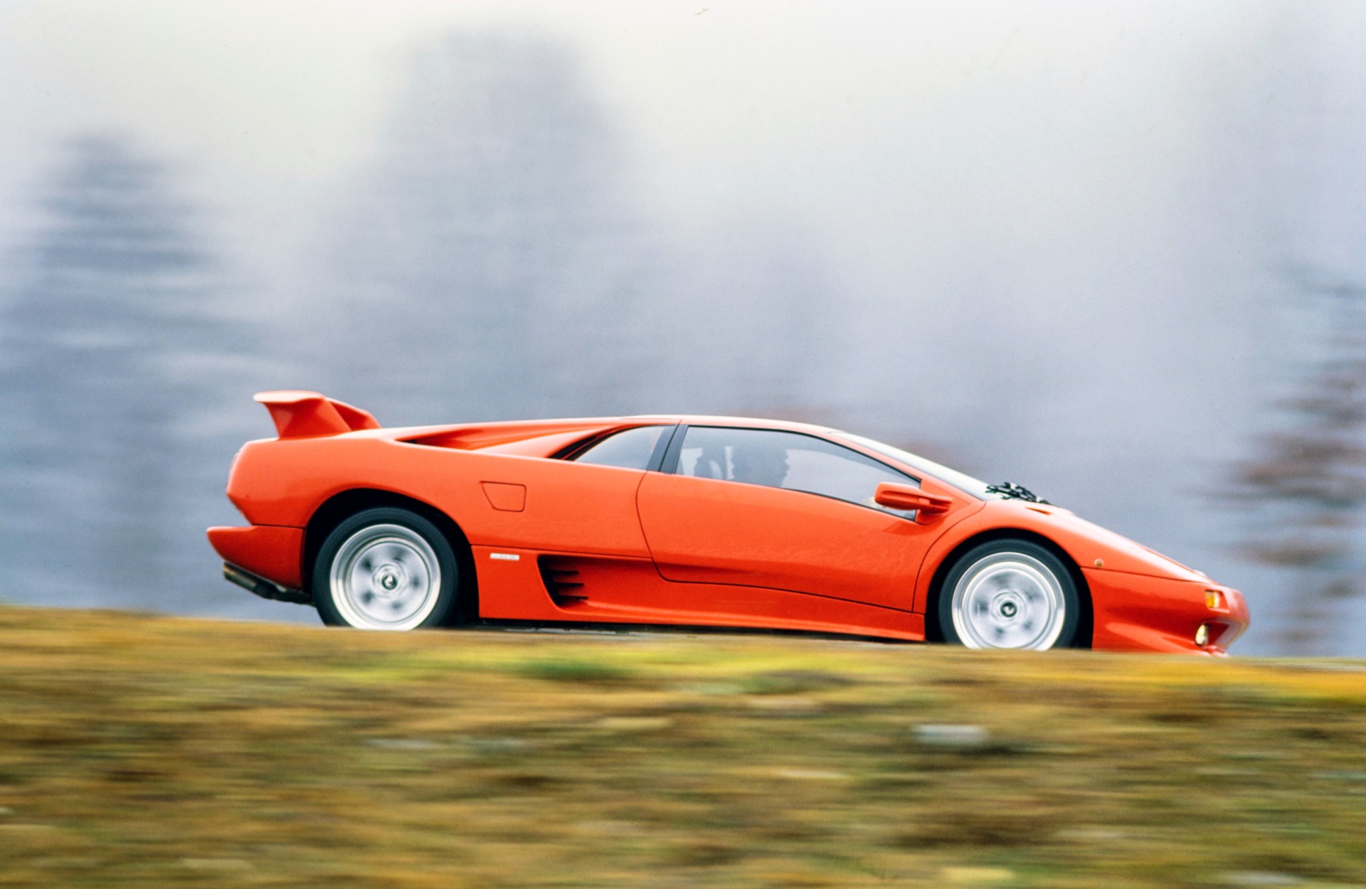 18_Lamborghini Diablo