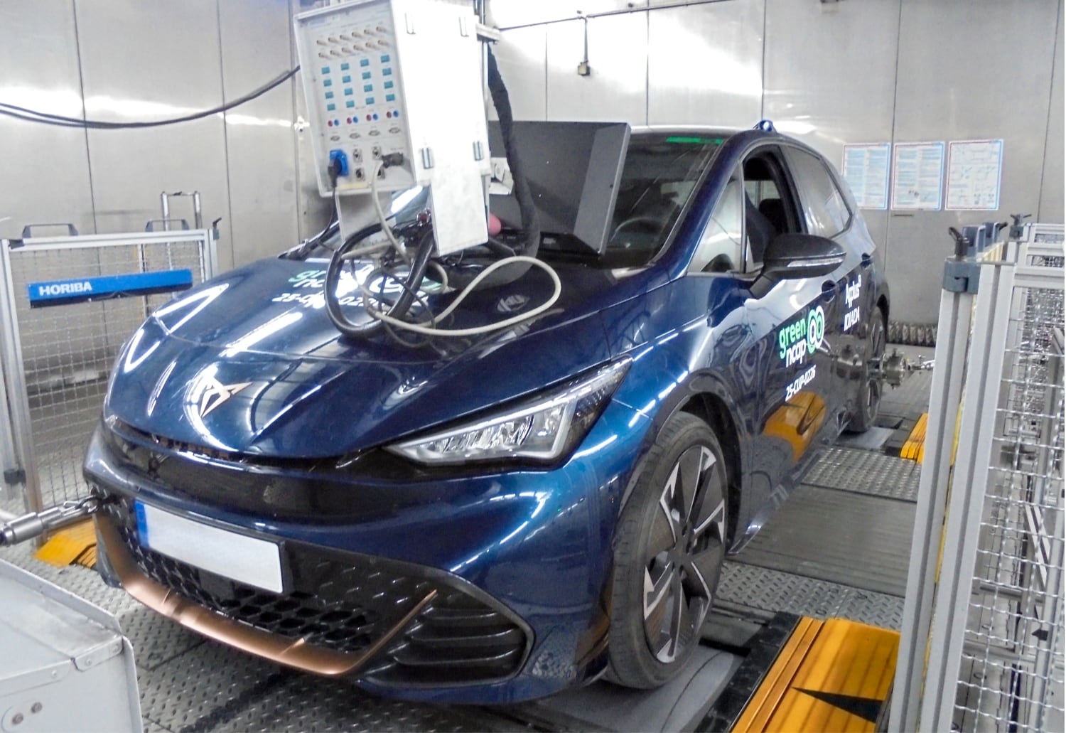 Cupra Born podczas testów Green NCAP w 2025 r.