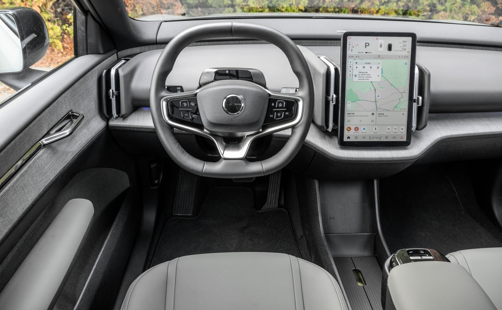 volvo-ex30-deska-rozdzielcza