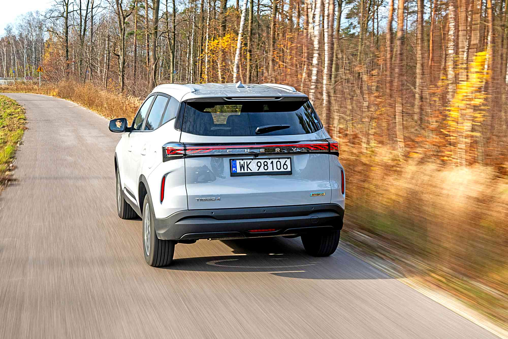 Chery-Tiggo-4-HEV-Prestige-2025-tyl