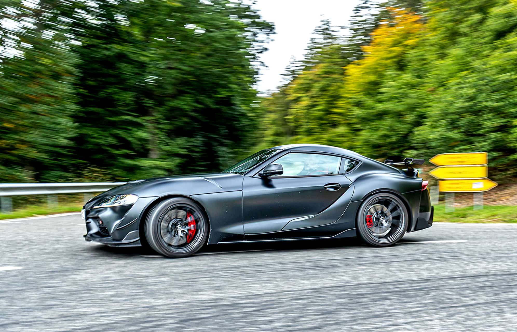 Toyota-GR-Supra-A90-Final-Edition-bok