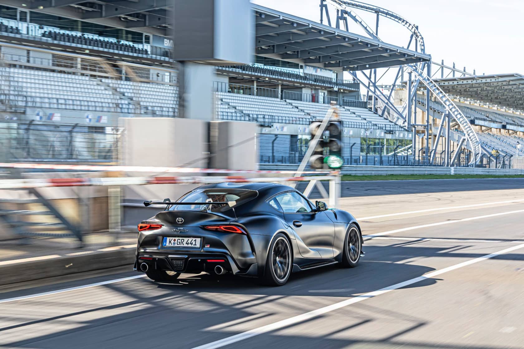 Toyota-GR-Supra-A90-Final-Edition-tyl-na-torze-1