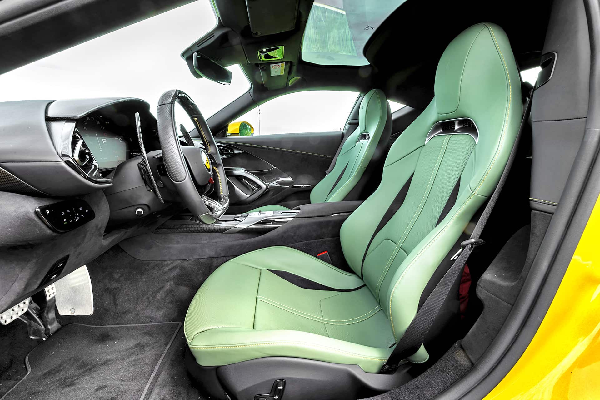 Ferrari 12Cilindri – fotele