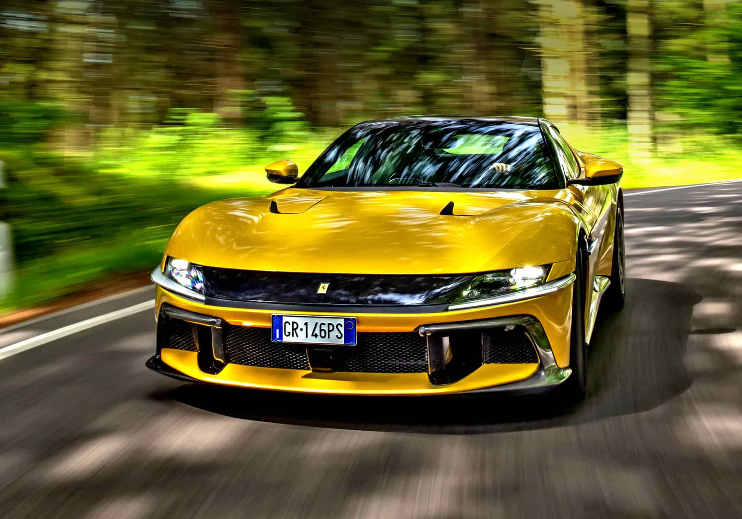 Ferrari 12Cilindri – przód