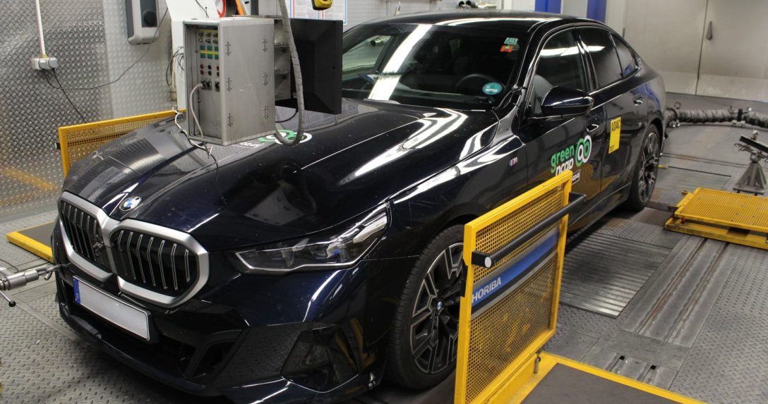 BMW serii 5 i X2 „tylko” na 2,5 gwiazdki w Green NCAP. Co naprawdę oznacza ten wynik?