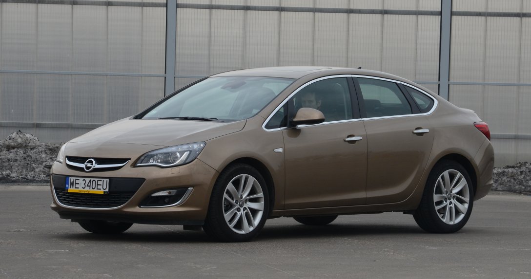 Który silnik wybrać do Opla Astry J (2009-2018)