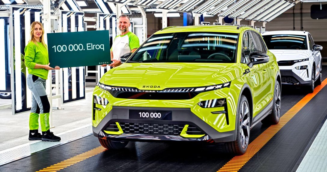 Skoda Elroq na taśmie fabrycznej – przód