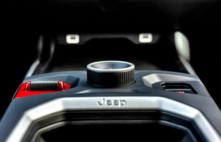 Nowy Jeep Compass 2025 – pokrętło na tunelu centralnym