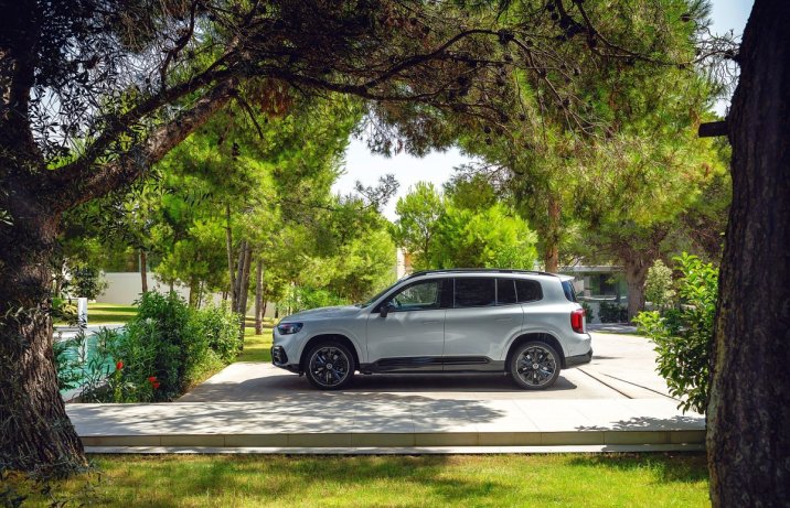 Nowy Mercedes GLB 2026