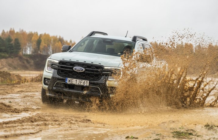 Ford Ranger - przód