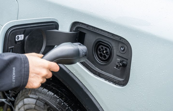 Ford Ranger - ładowanie