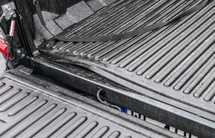 Toyota Hilux - wykładzina paki