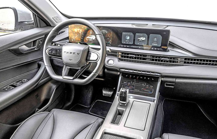 Chery Tiggo 4 HEV Prestige – deska rozdzielcza