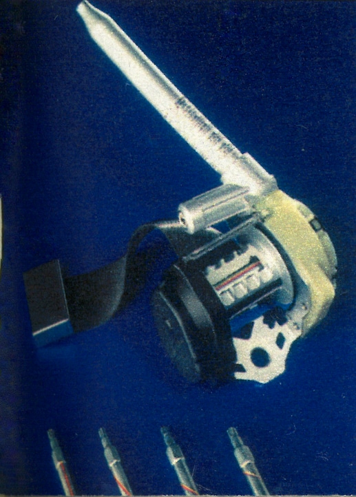 mercedes w210 napinacz pasa