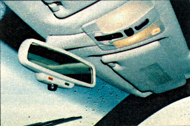 mercedes w210 tylne lusterko w środku