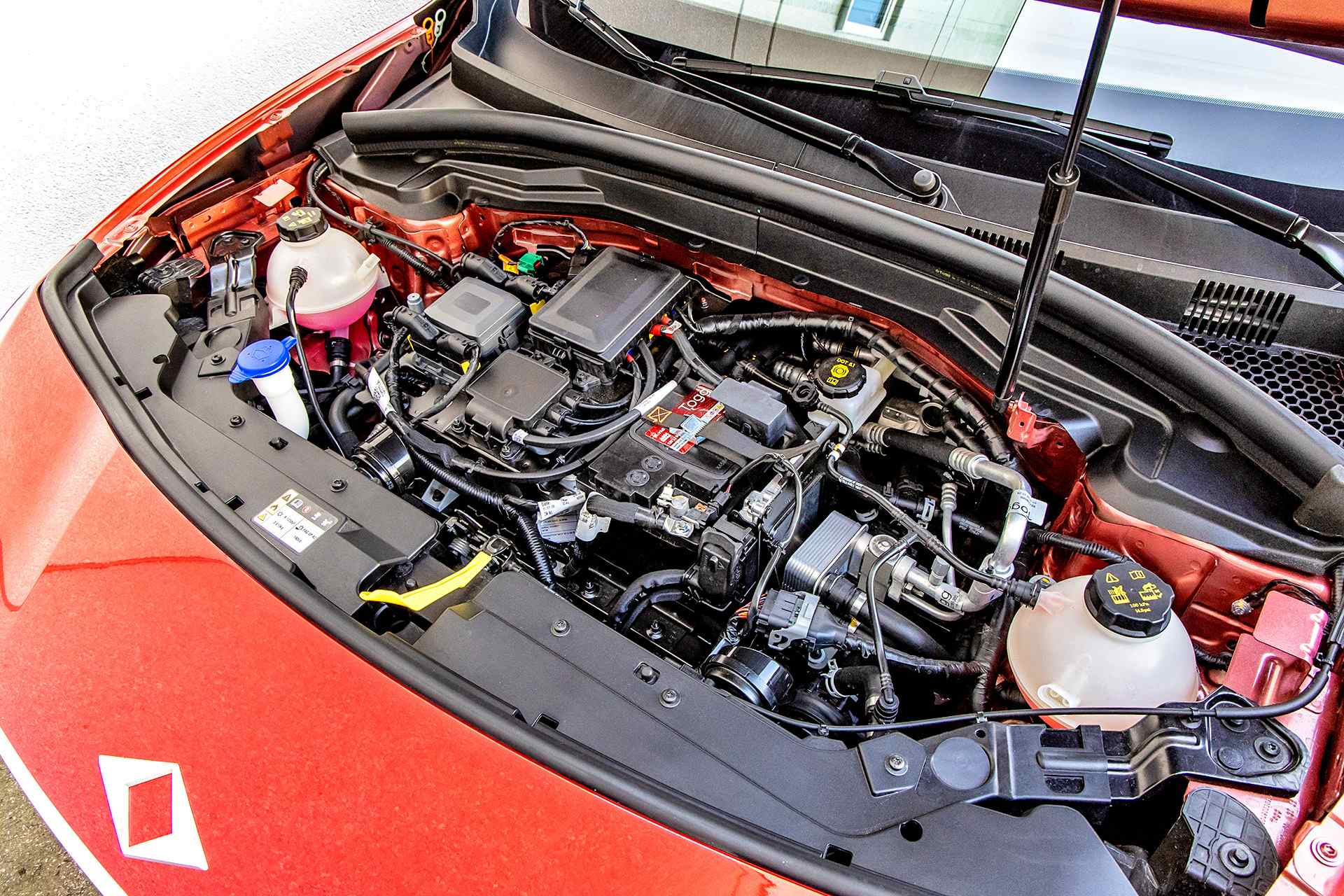 togg t10x v2 4more komora pod maską