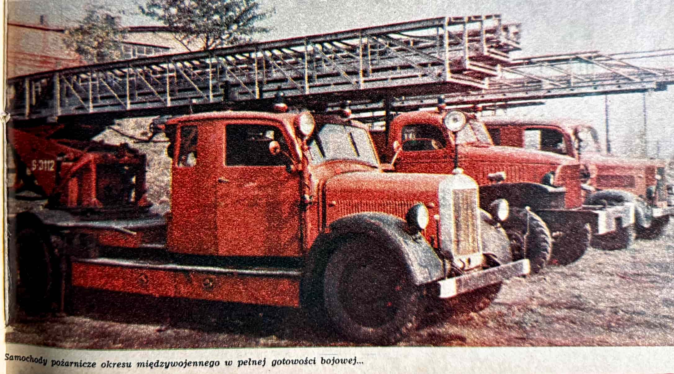 motor-numer-4-z-1976-roku-samochody-pozarnicze-z-miedzywojnia