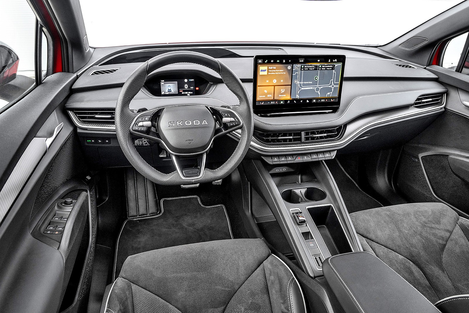 Skoda Enyaq Coupe 2026 test kokpit