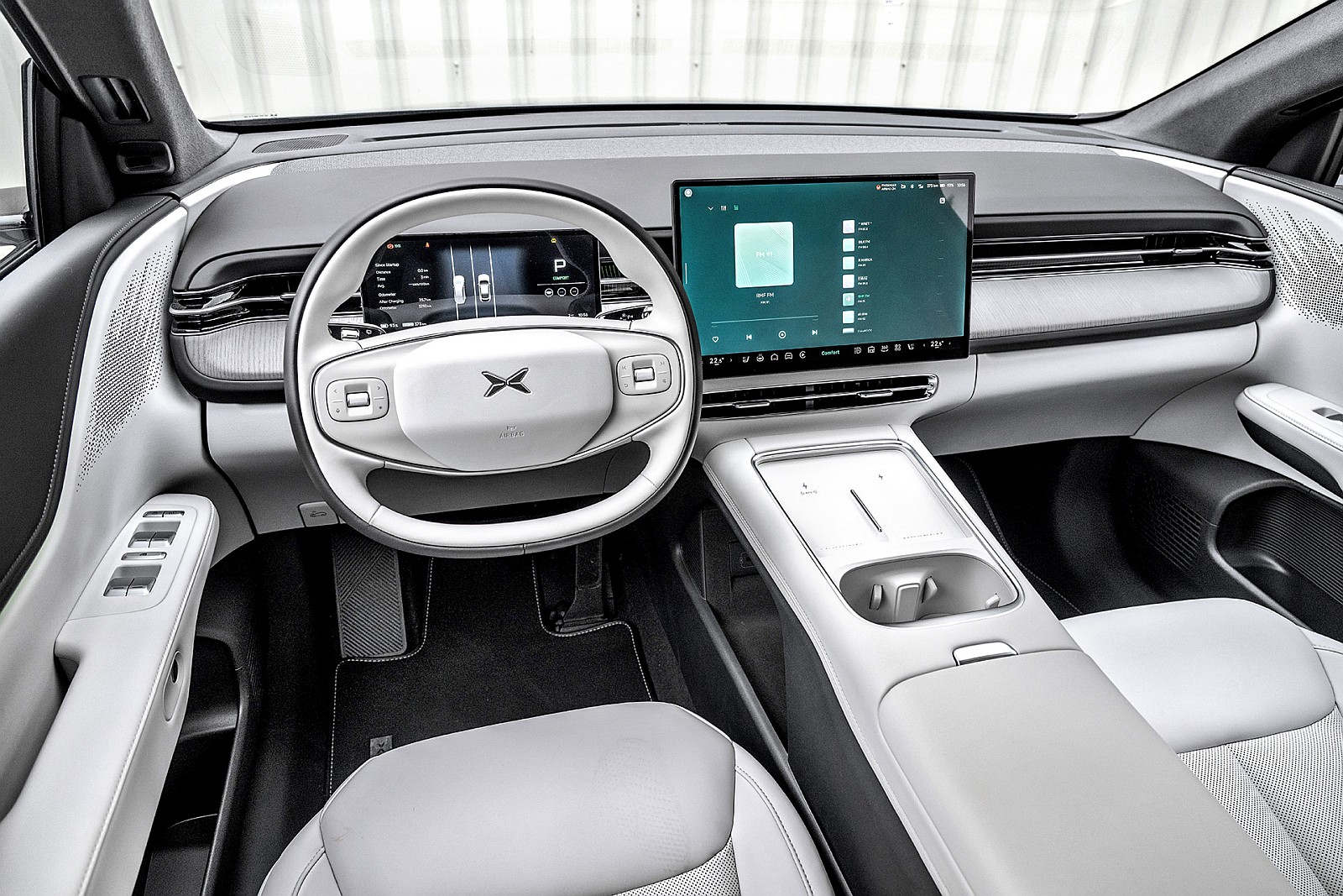 Xpeng G6 2026 test kokpit