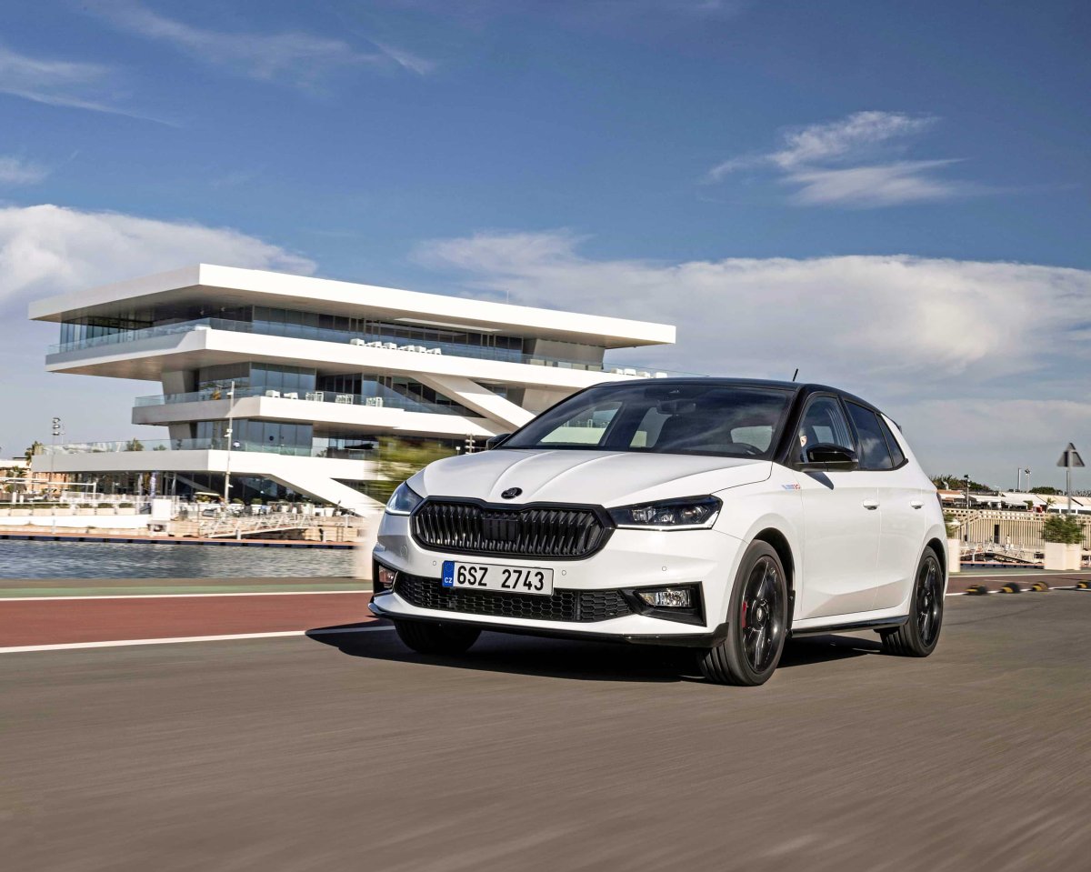 Skoda Fabia 130 Sport: 177 KM i 228 km/h w jubileuszowej edycji | Pierwsza jazda